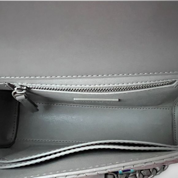 AUTH. Tory Burch Fleming Matte Small Shoulder Bag $498 - Picture 12 of 17